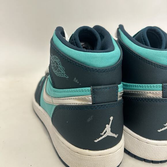 Nike Air Jordan 1 Retro High GG “Hyper Jade” - Picture 8 of 10